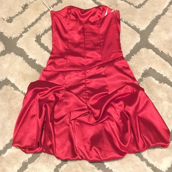 Red Strapless Jessica McClintock Prom Dress - Picture 2 of 4